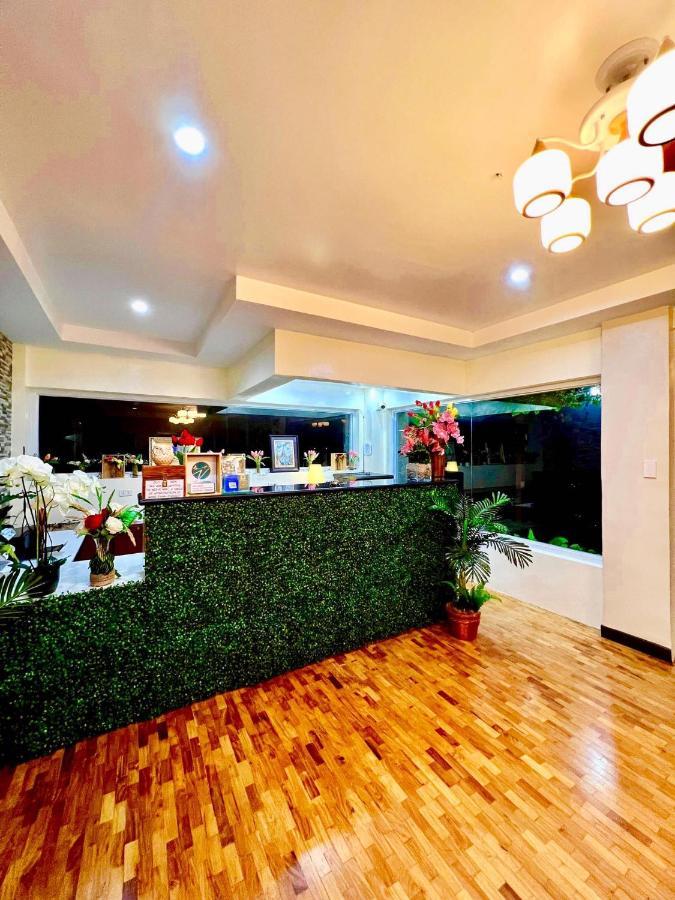 Elliannah Pines Hotel Baguio City Ngoại thất bức ảnh